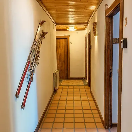 Yeti Guest house *