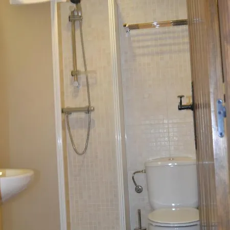 Yeti Guest house *